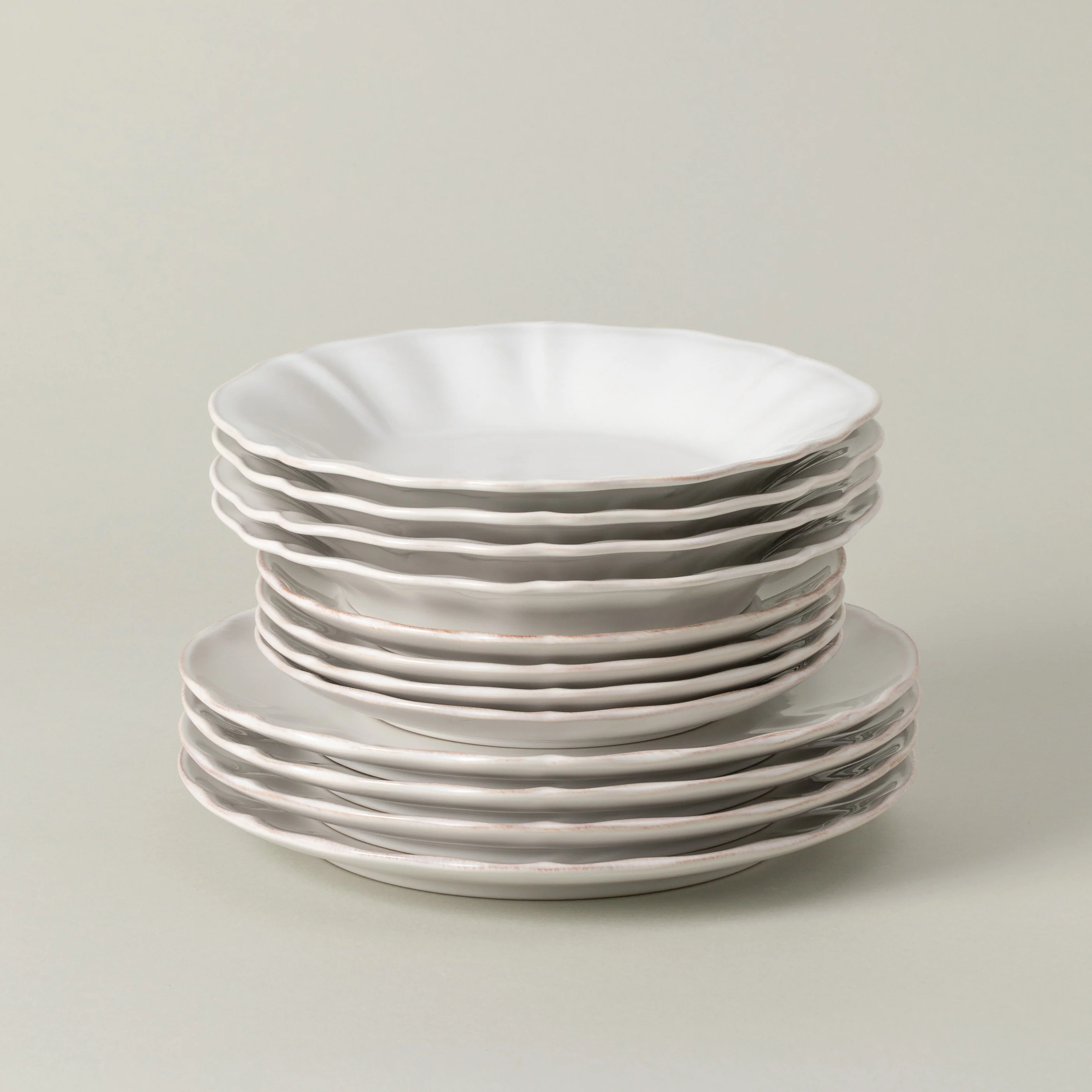 12-Piece Dinnerware Set with Soup/Pasta Plate Alentejo