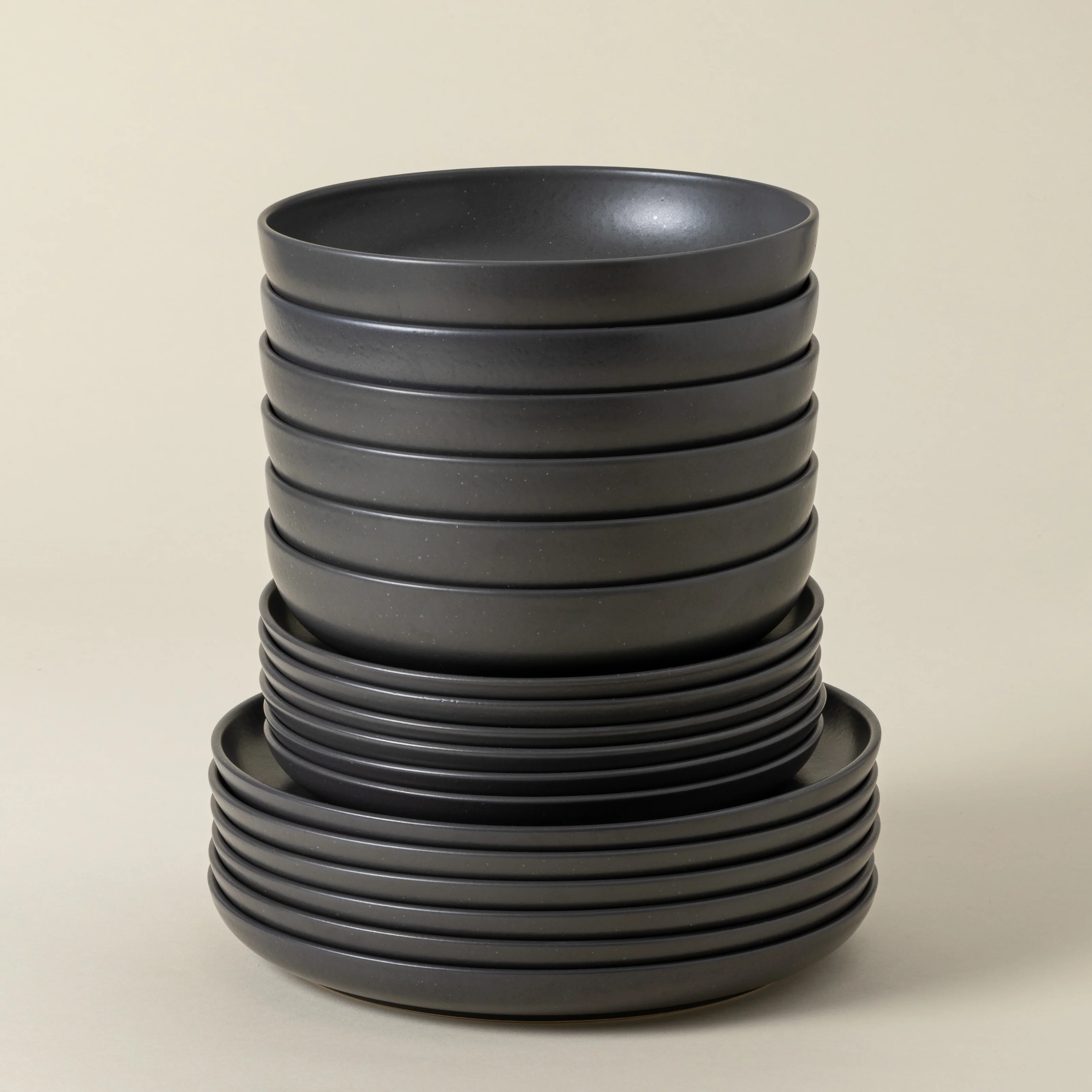 18-Piece Dinnerware Set with Soup/Pasta Plate Pacifica, Casafina by COSTA